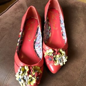 Anthropologie Poetic License Razzmatazz flats